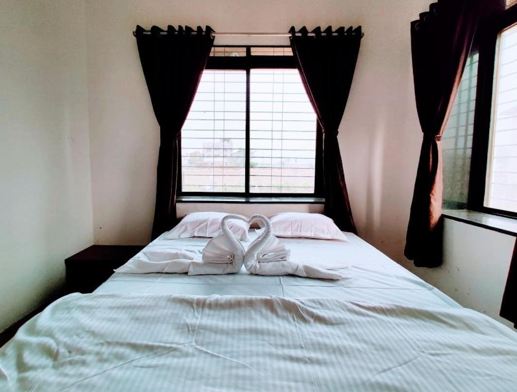 White Smoke Villa Igatpuri Exterior foto